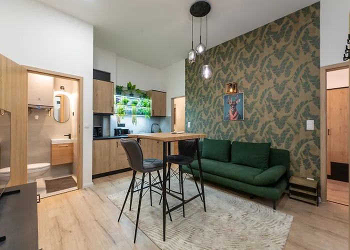 Instant Ruinbar Designer Center Apartment