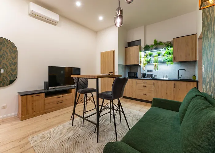 Instant Ruinbar Designer Center Apartment